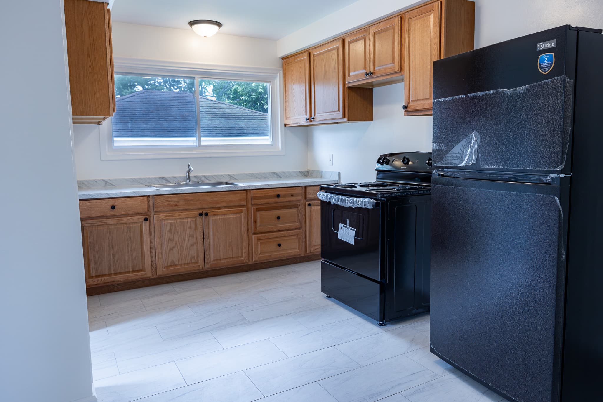 Kitchen — real estate photography by Hola Media